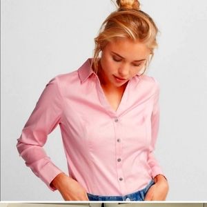 Express pink Ultimate Essential Shirt